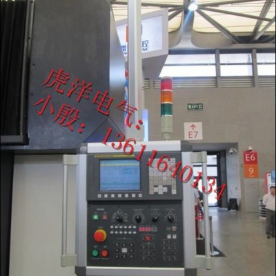 觸摸屏懸臂操作機箱，全鋁材質陽極氧化表面，吊臂箱移動支架