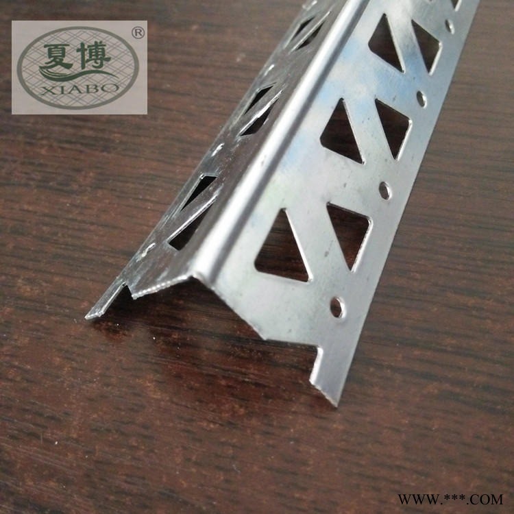 鋁板樓梯護角網廠家  鍍鋅樓梯踏步護角網價格  工地用金屬樓梯護角網現貨供應
